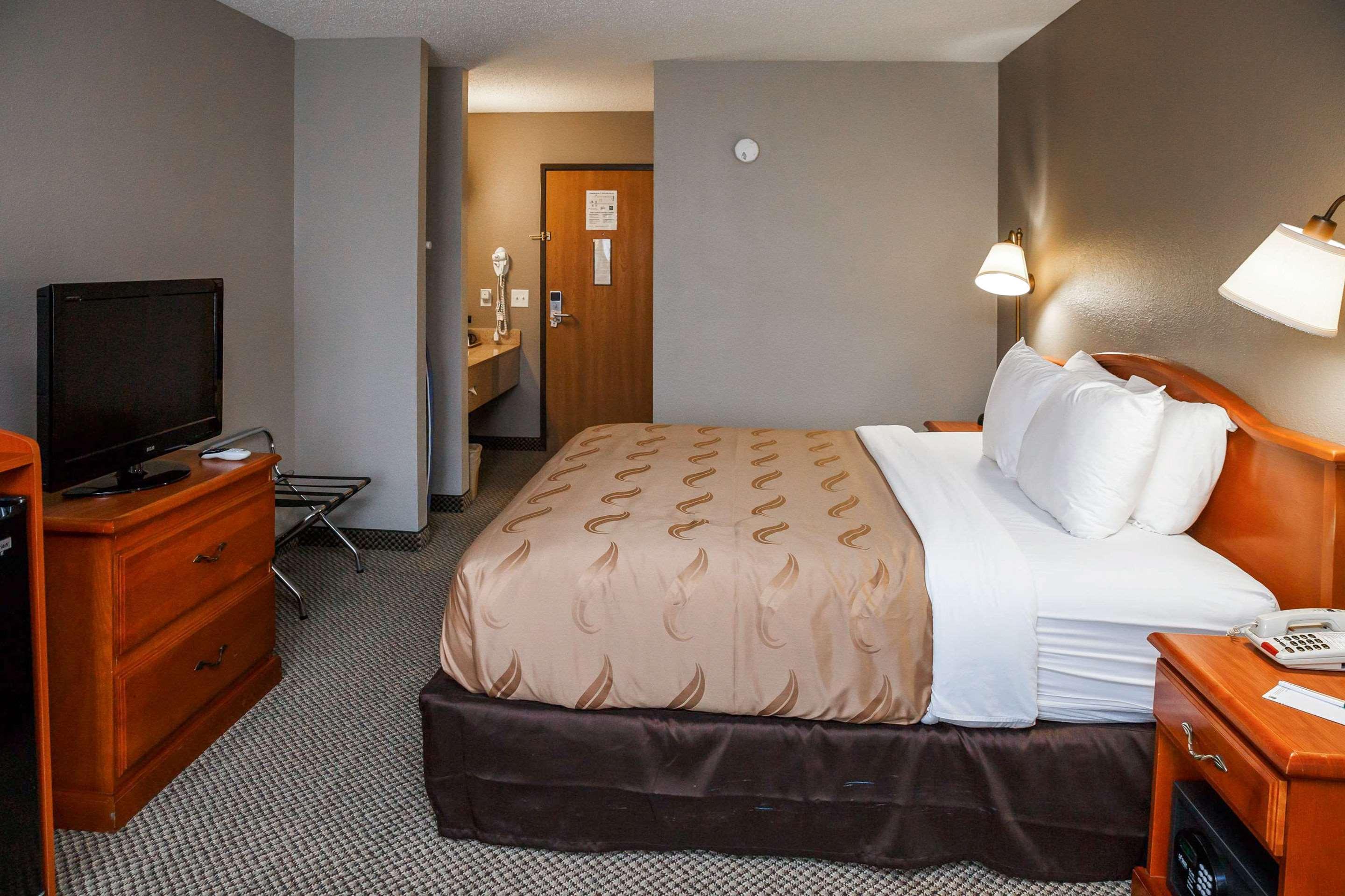 Quality Inn Burlington Near Hwy 34 Exterior foto