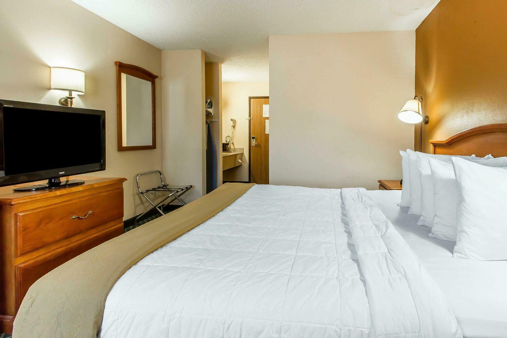 Quality Inn Burlington Near Hwy 34 Exterior foto