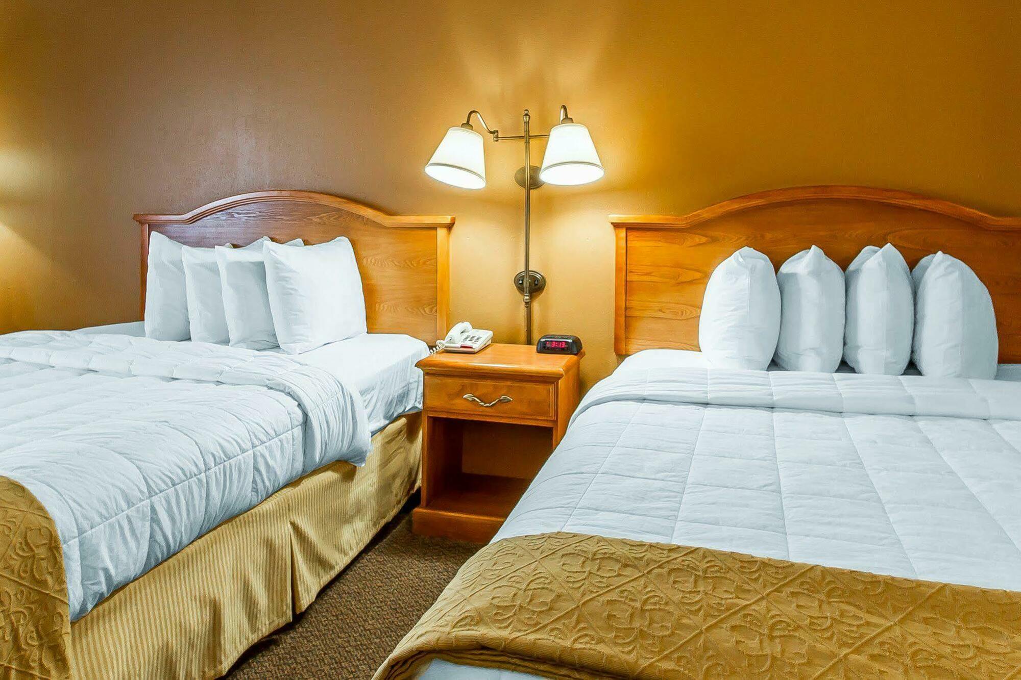 Quality Inn Burlington Near Hwy 34 Exterior foto