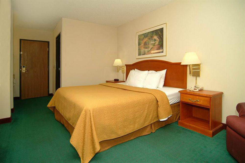 Quality Inn Burlington Near Hwy 34 Exterior foto